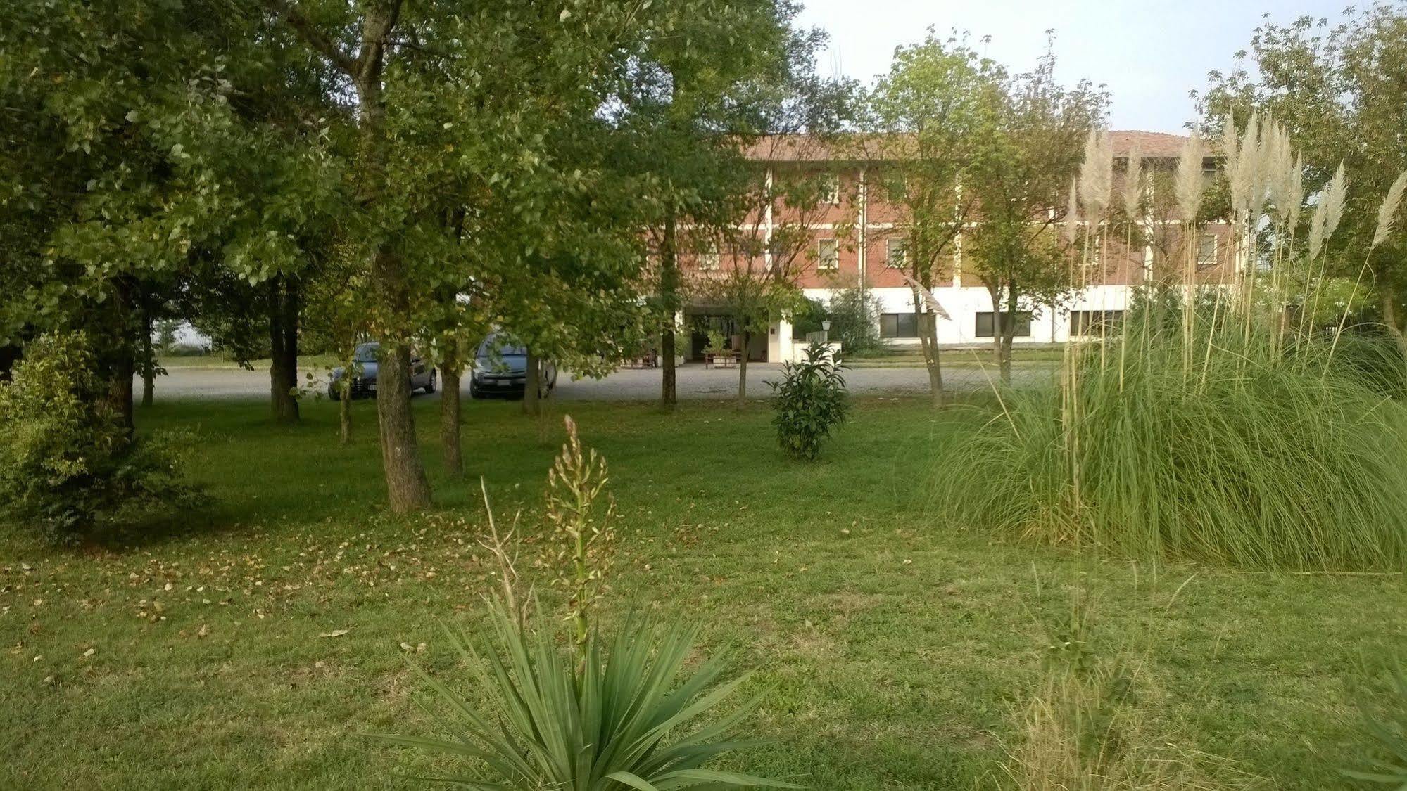Hotel San Vitale Medicina  Luaran gambar