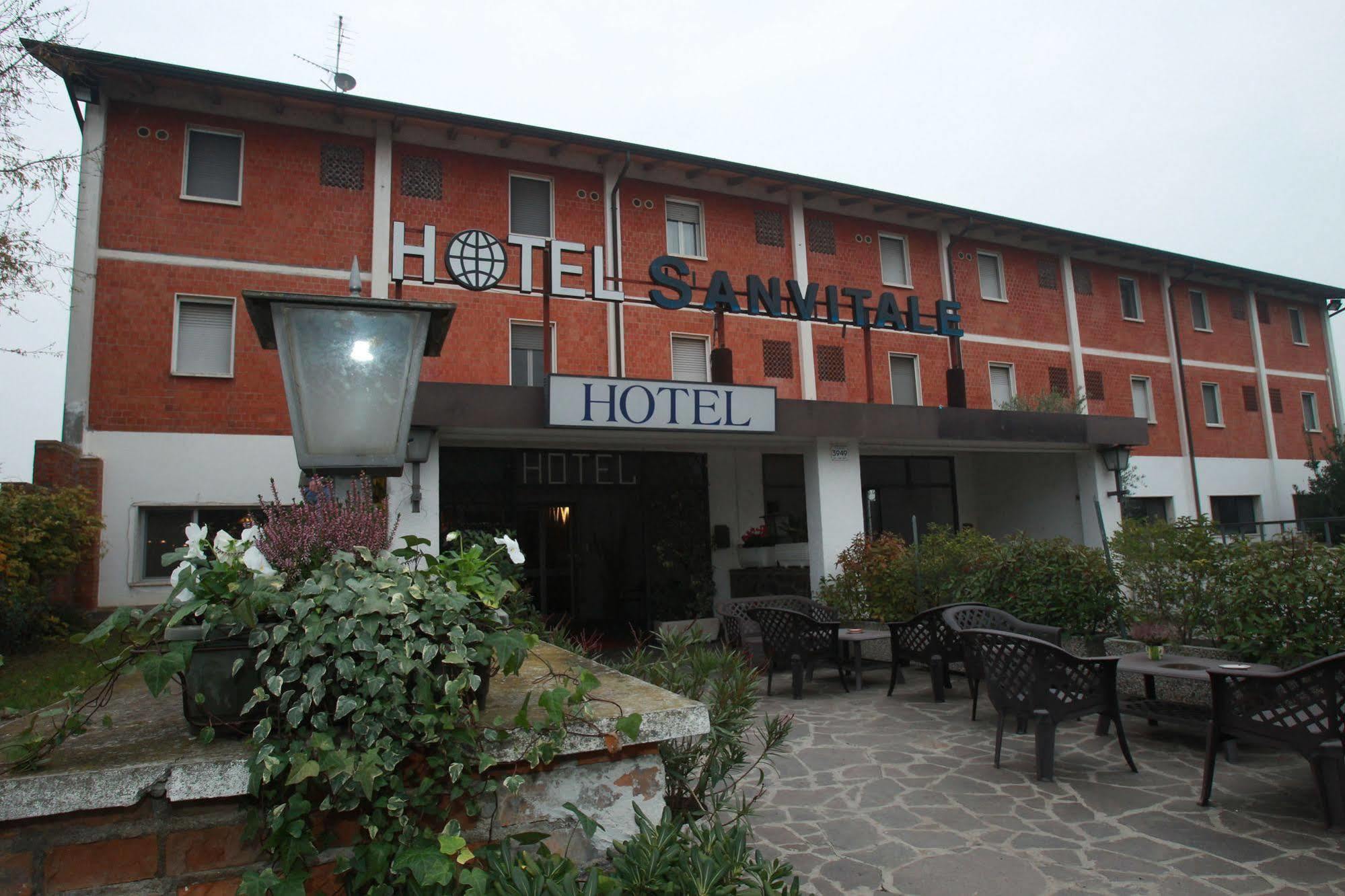Hotel San Vitale Medicina  Luaran gambar